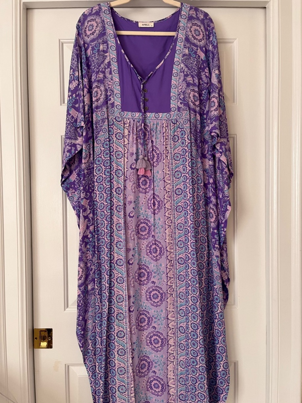 Spell Sannah Maxi Caftan/Gown, size M, Lavender - Picture 2 of 6